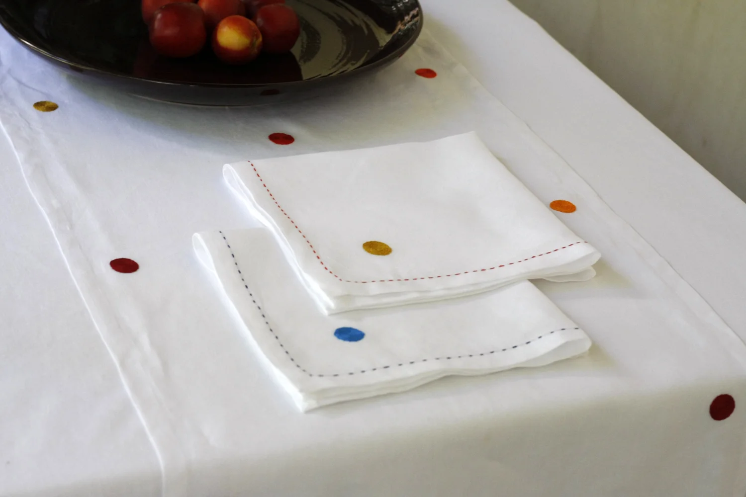 table_linen_polka_blanc14.jpg
