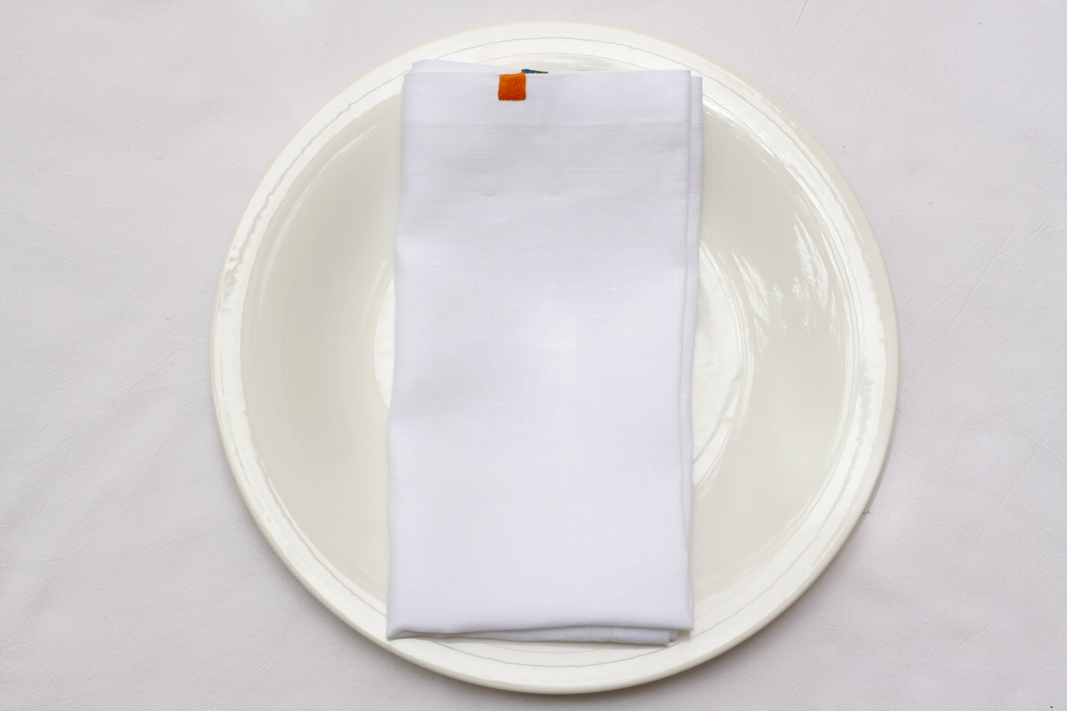 table_linen_flower_power_blanc28.jpg