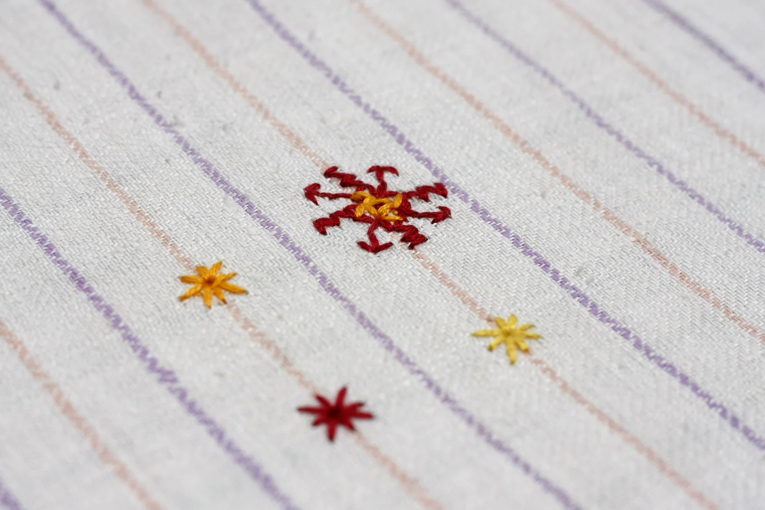 table_linen_Isola_vert58.jpg