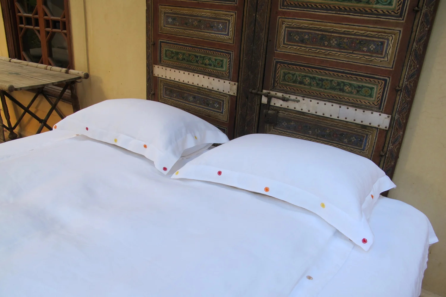 Bedlinen_Boules_Drap_Cowette_Oreiller_Blanc19.jpg