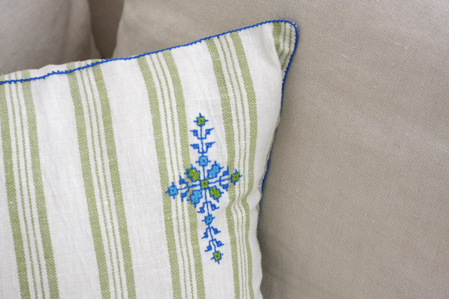 Coussin_Fes_blue_green_9_.jpg
