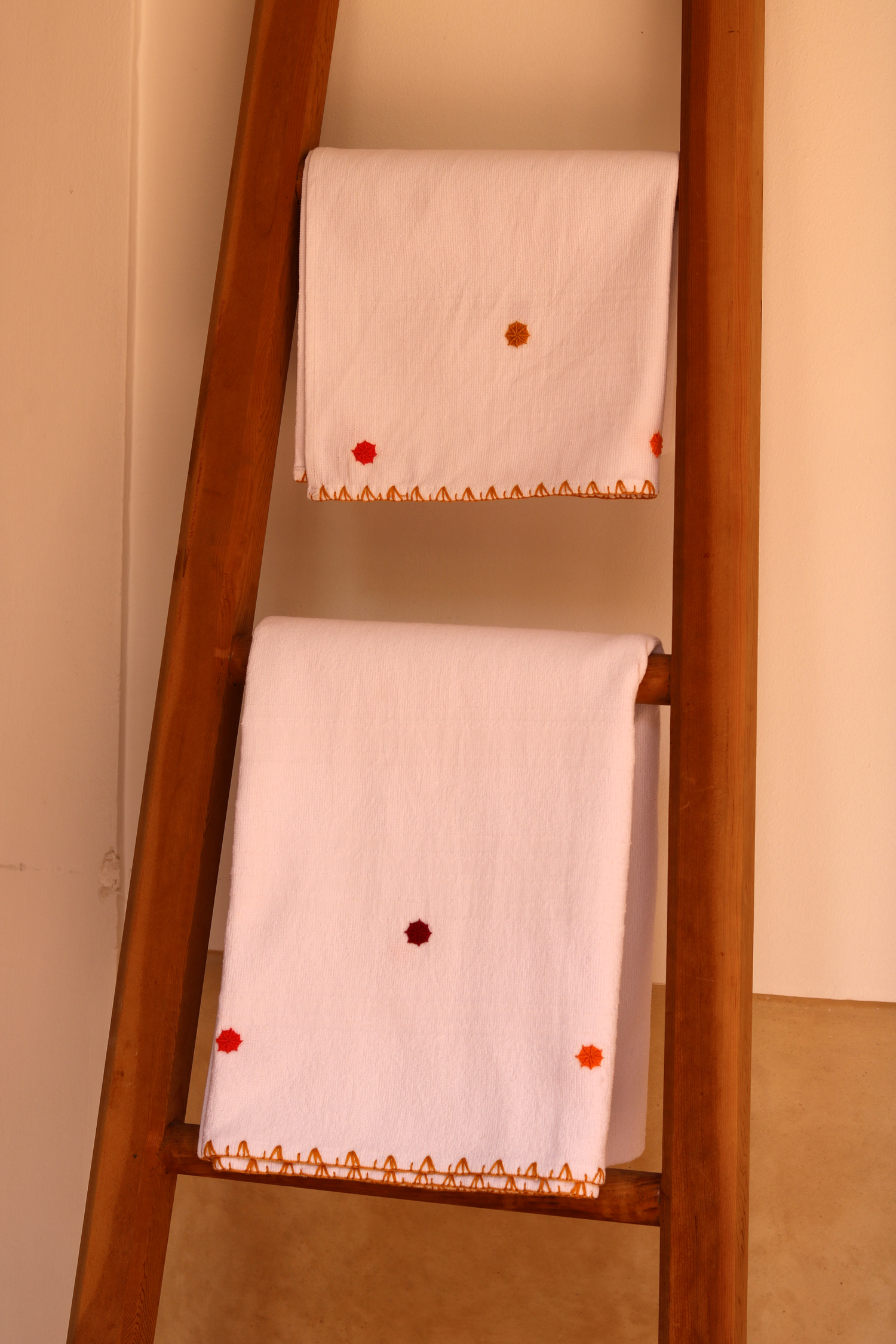 bath_towel_Izmir_orange_1.jpg