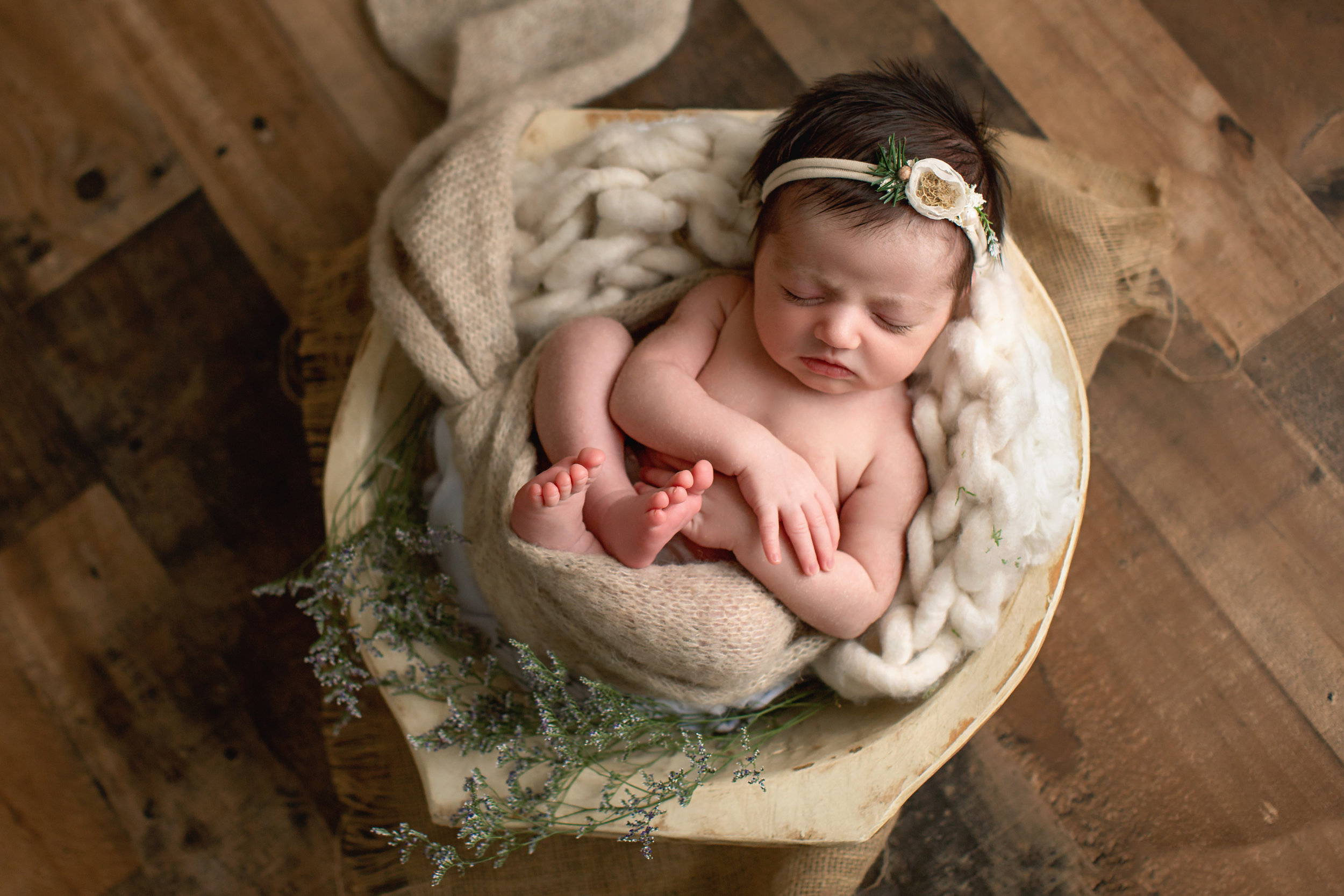 Best Naperville Newborn Photographer