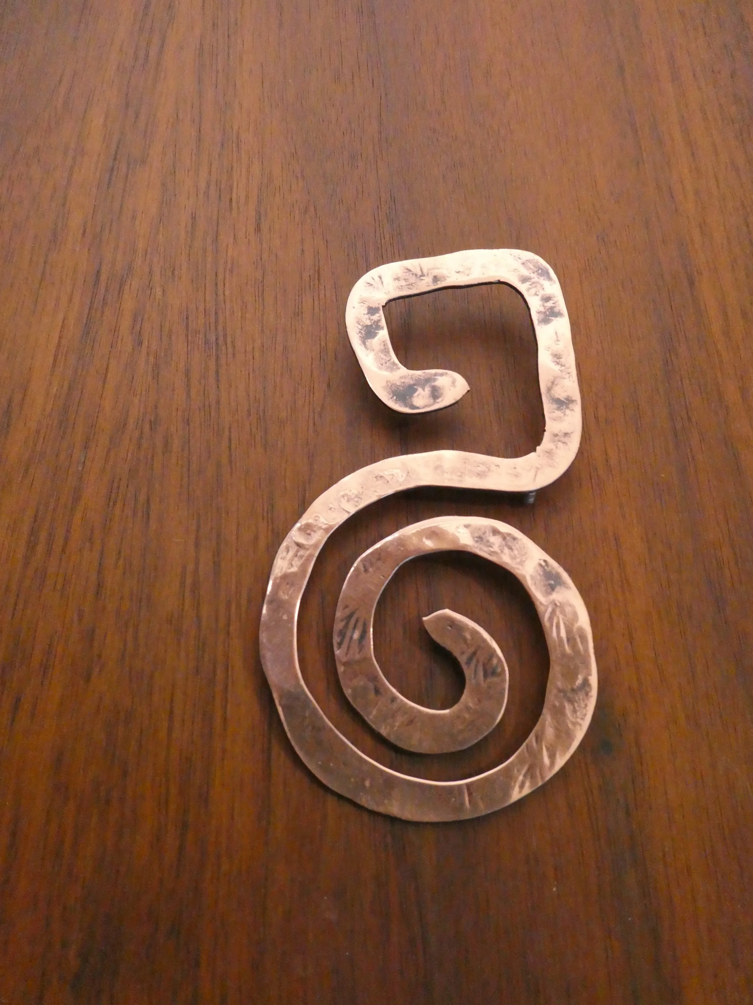 BROOCH