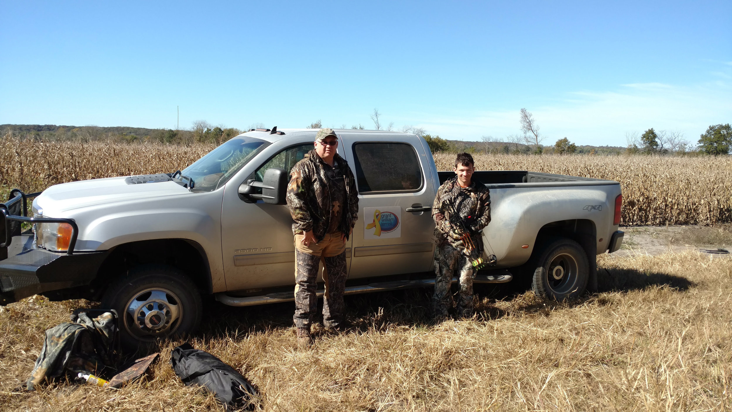 David & Riley Harrison on a 2015 Missouri archery hunt with GWT Foundation.