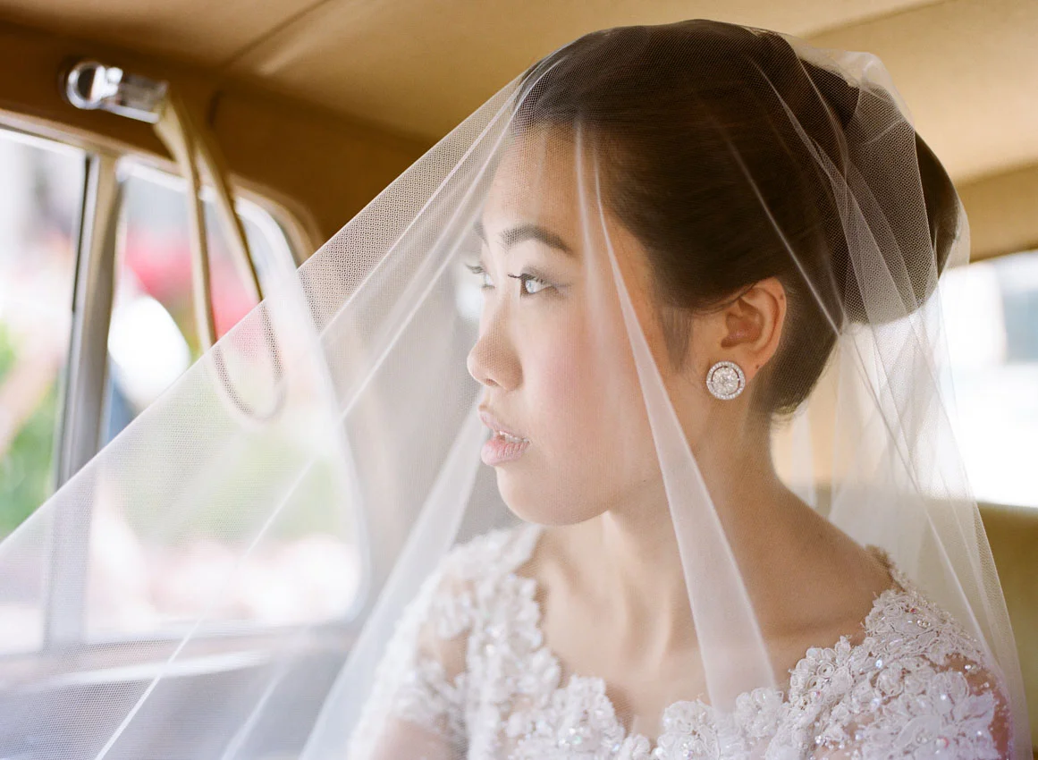 Mona Surfrider Hawaii wedding photography by the DeJaureguis
