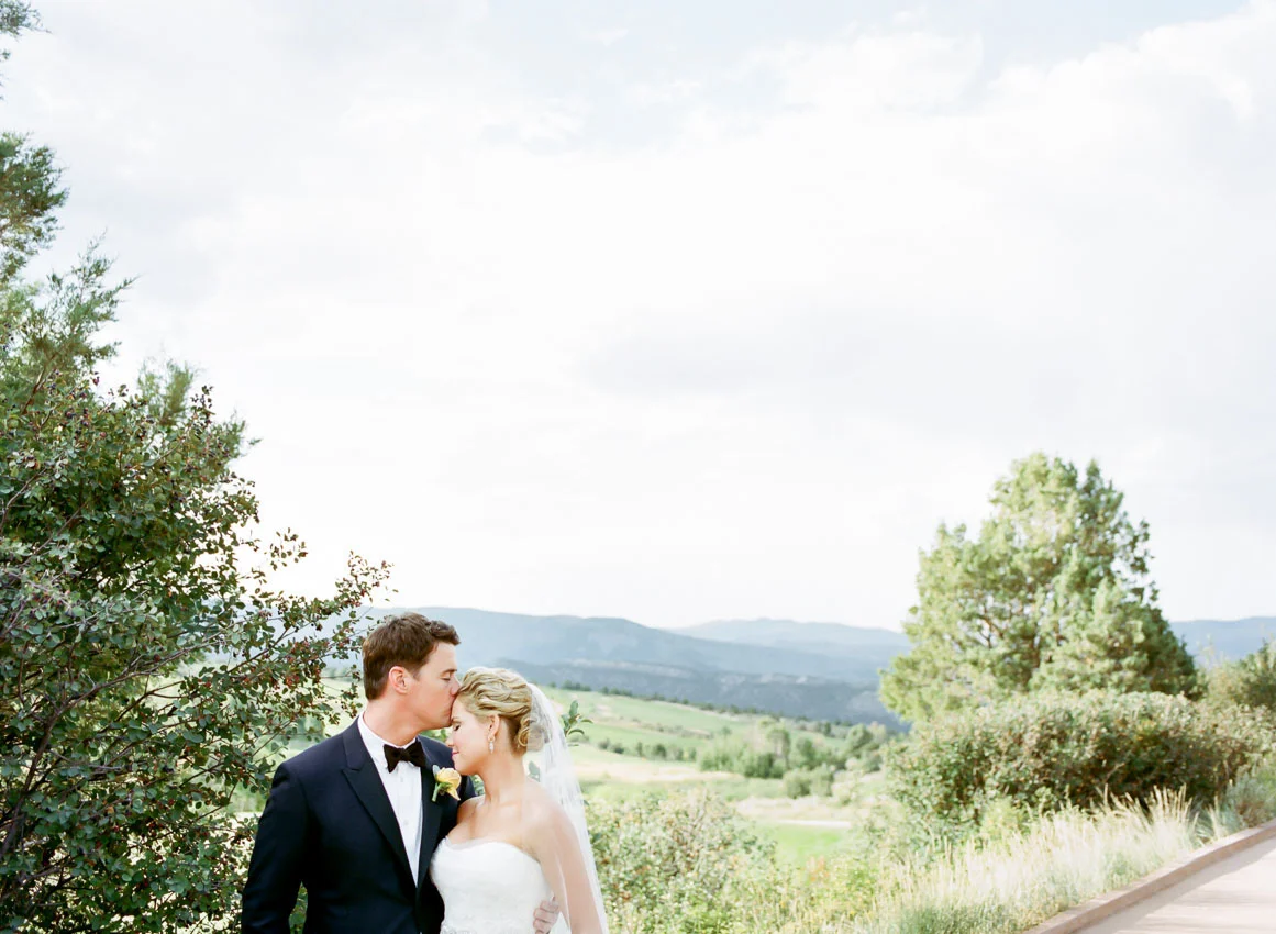 Beaver Creek Wedding by Napa based Erin Hearts Court