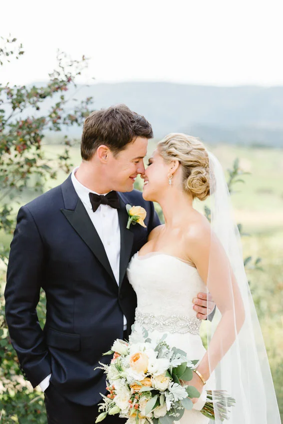 Beaver Creek Wedding by Napa based Erin Hearts Court