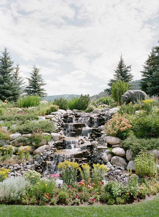 Beaver Creek Wedding by Napa based Erin Hearts Court
