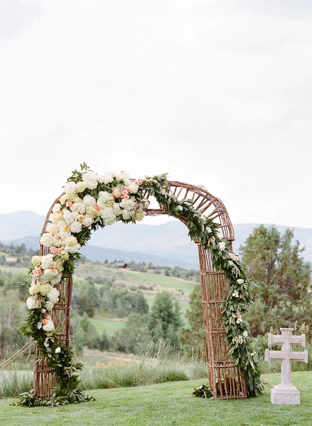 Beaver Creek Wedding by Napa based Erin Hearts Court