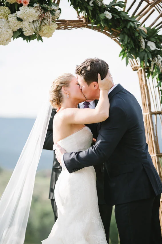 Beaver Creek Wedding by Napa based Erin Hearts Court