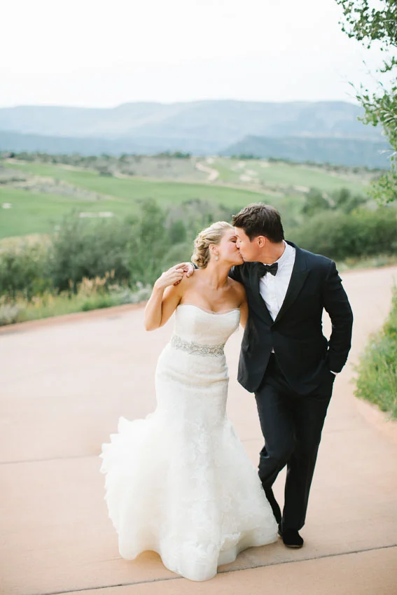 Beaver Creek Wedding by Napa based Erin Hearts Court