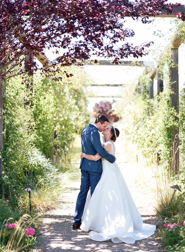 Carneros-inn-wedding-The-deJaureguis-073.jpg