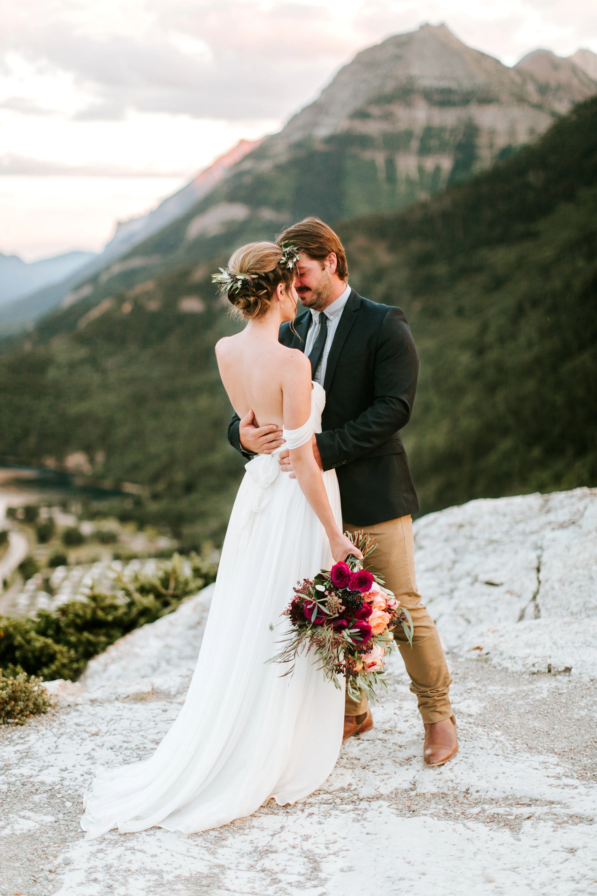 Photography by: Genevieve Renee + Dress by: Pearl & Dot + Florals by: Rebecca Dawn Design