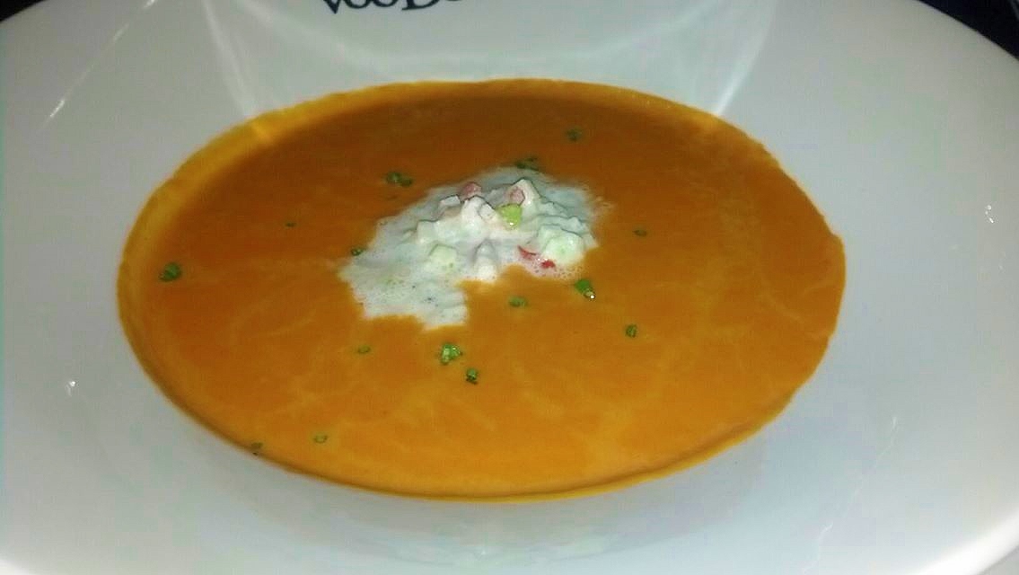 Lobster bisque with green apple relish