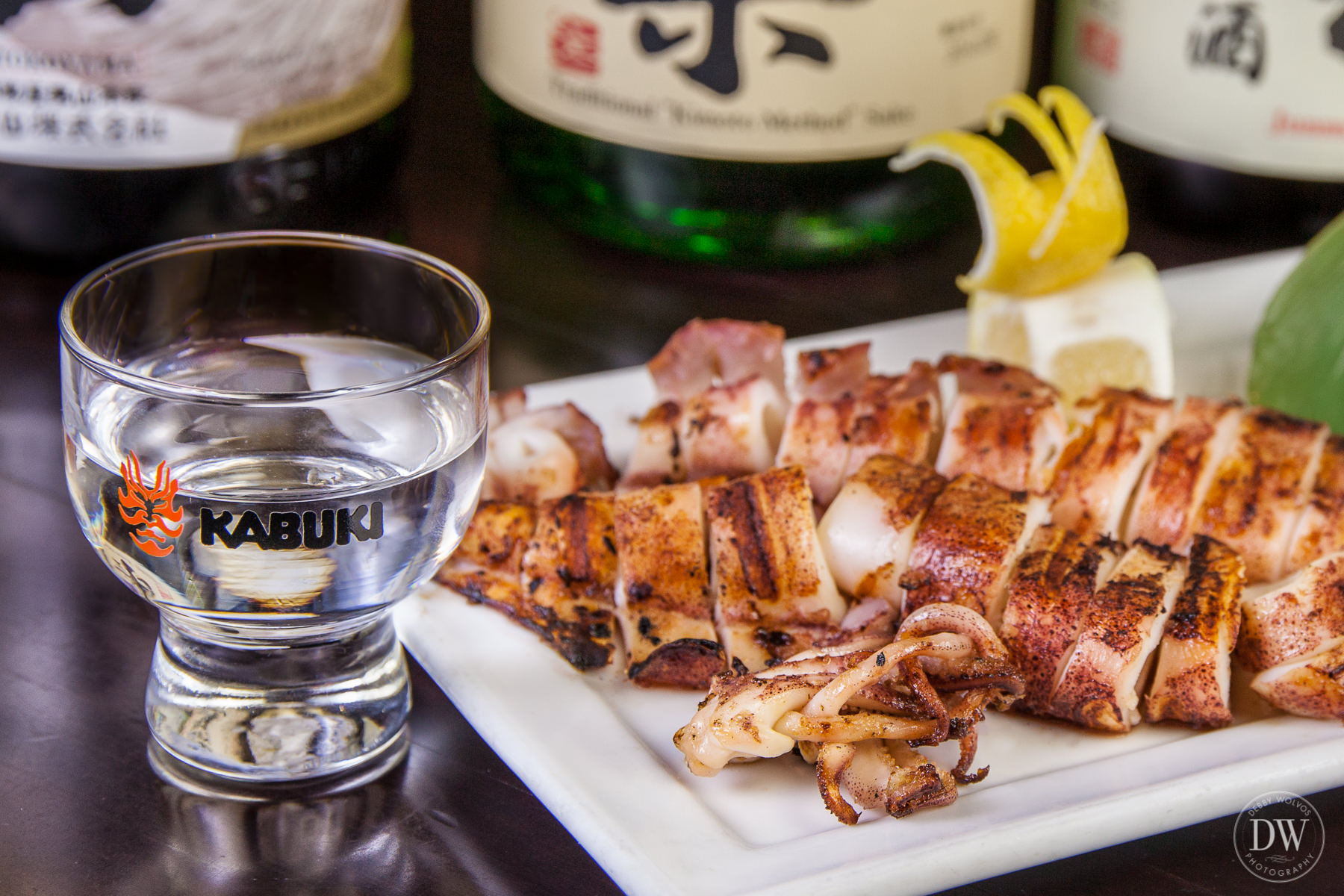 To accompany the grilled calamari, Yuji likes a dry sake like Otokoyama Tokubetsu Junmai.