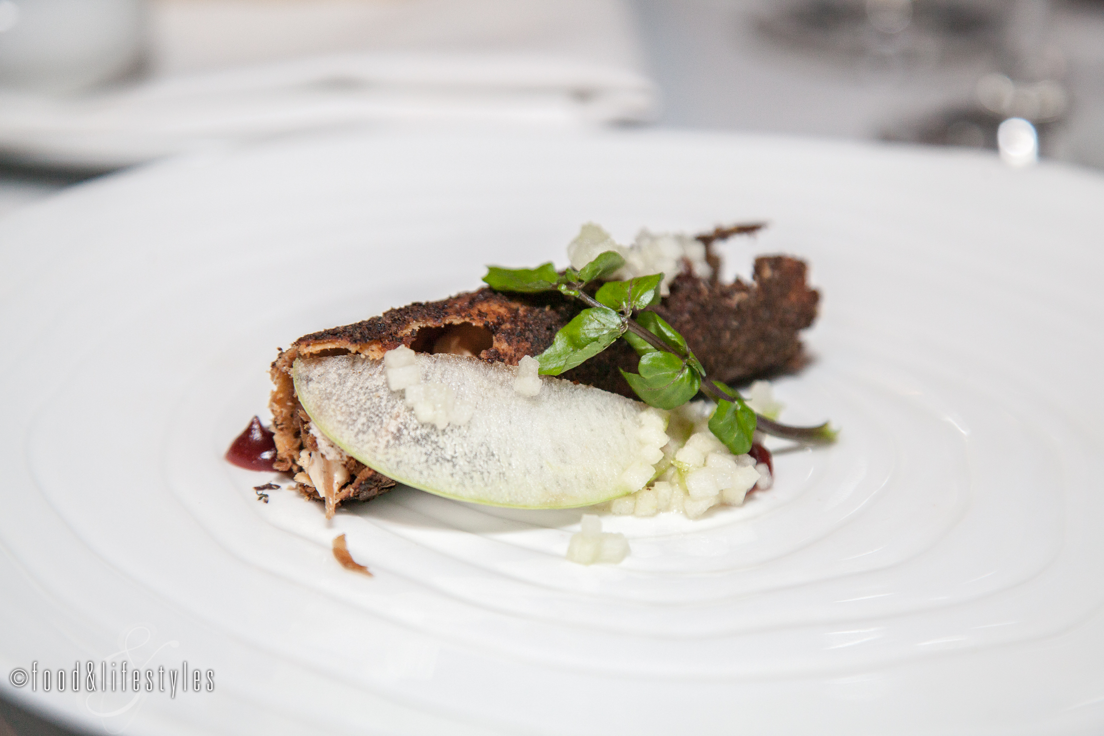 Foie gras mousse in pastry bark with cognac and apple