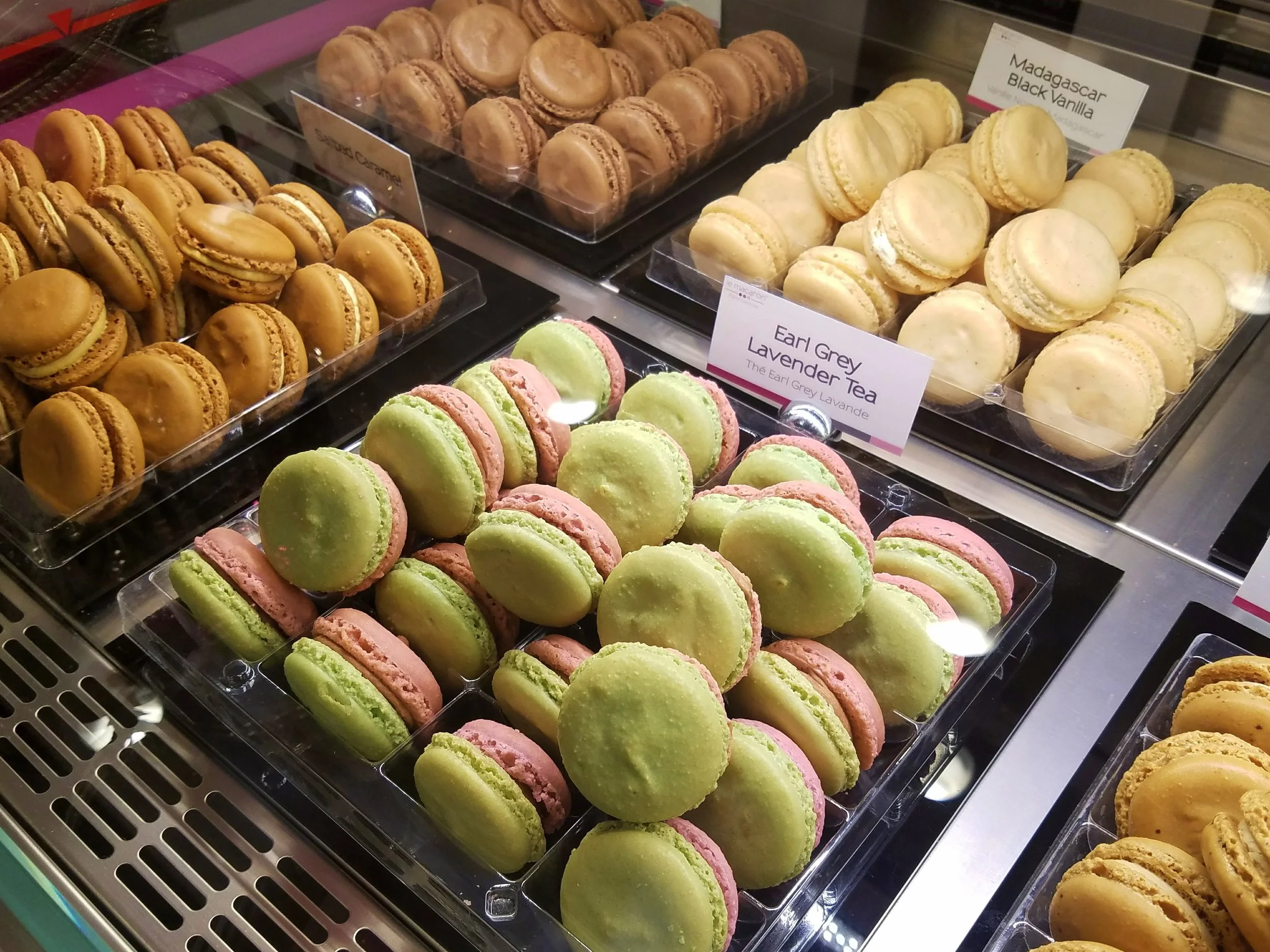 Le Macaron French Pastries Scottsdale — Write On Rubee