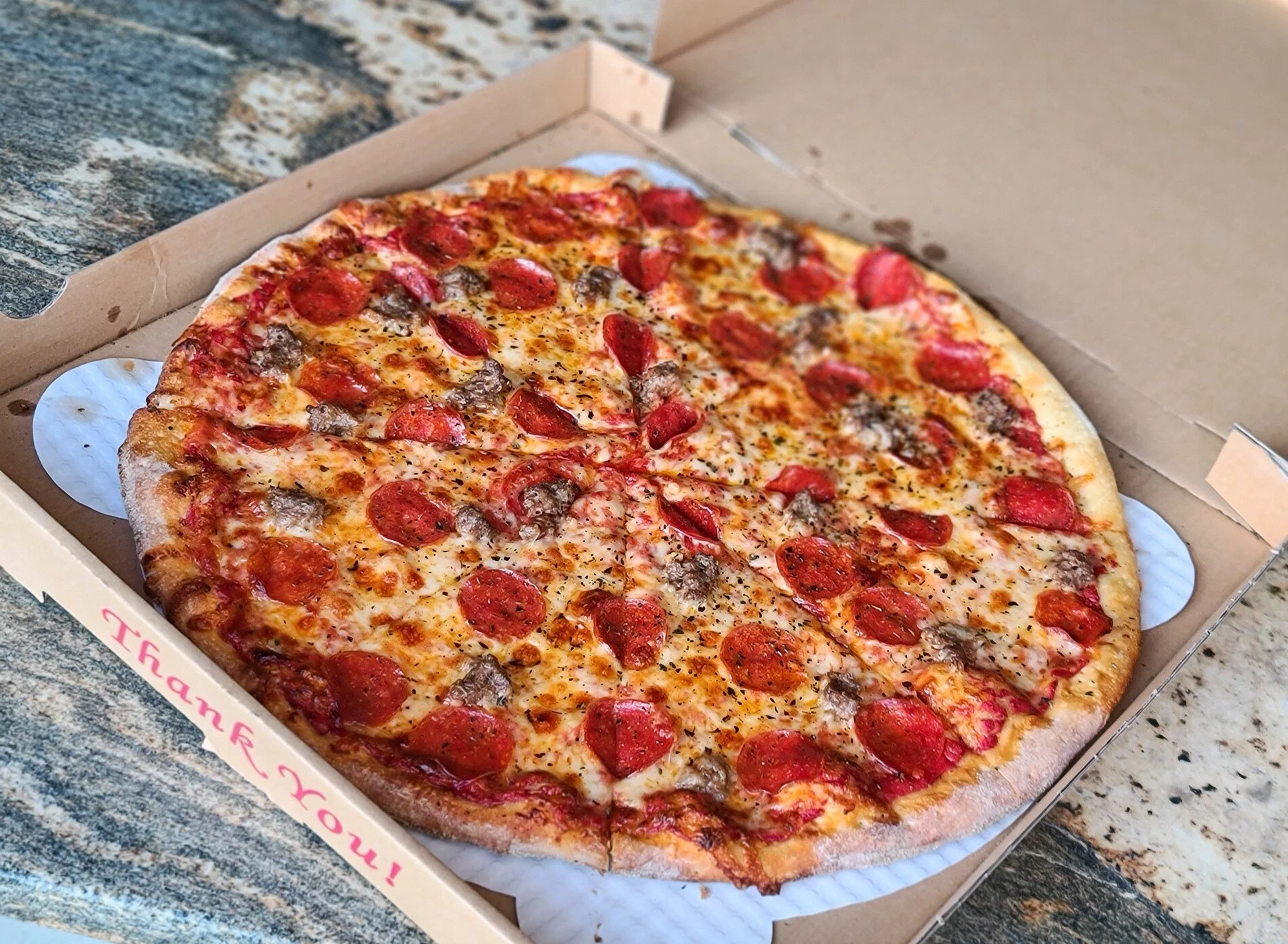 RUBEE TUESDAY Safe Food TLC, CRUjiente, Glai Baan, Il Capo Pizzeria