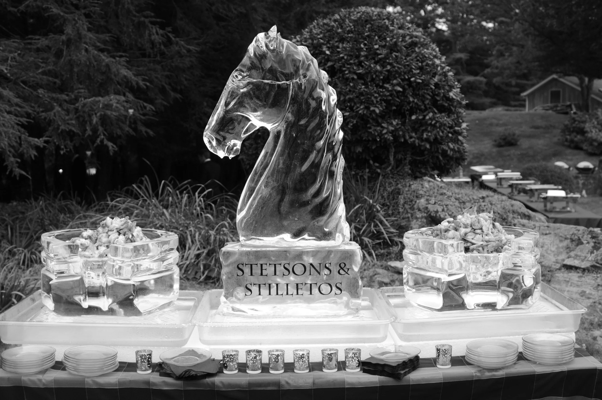 GRTA Stetsons ICE SCULPTURE copy.JPG