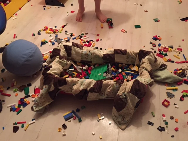Major credit to my wife Chay here for the "Lego blanket" technique.