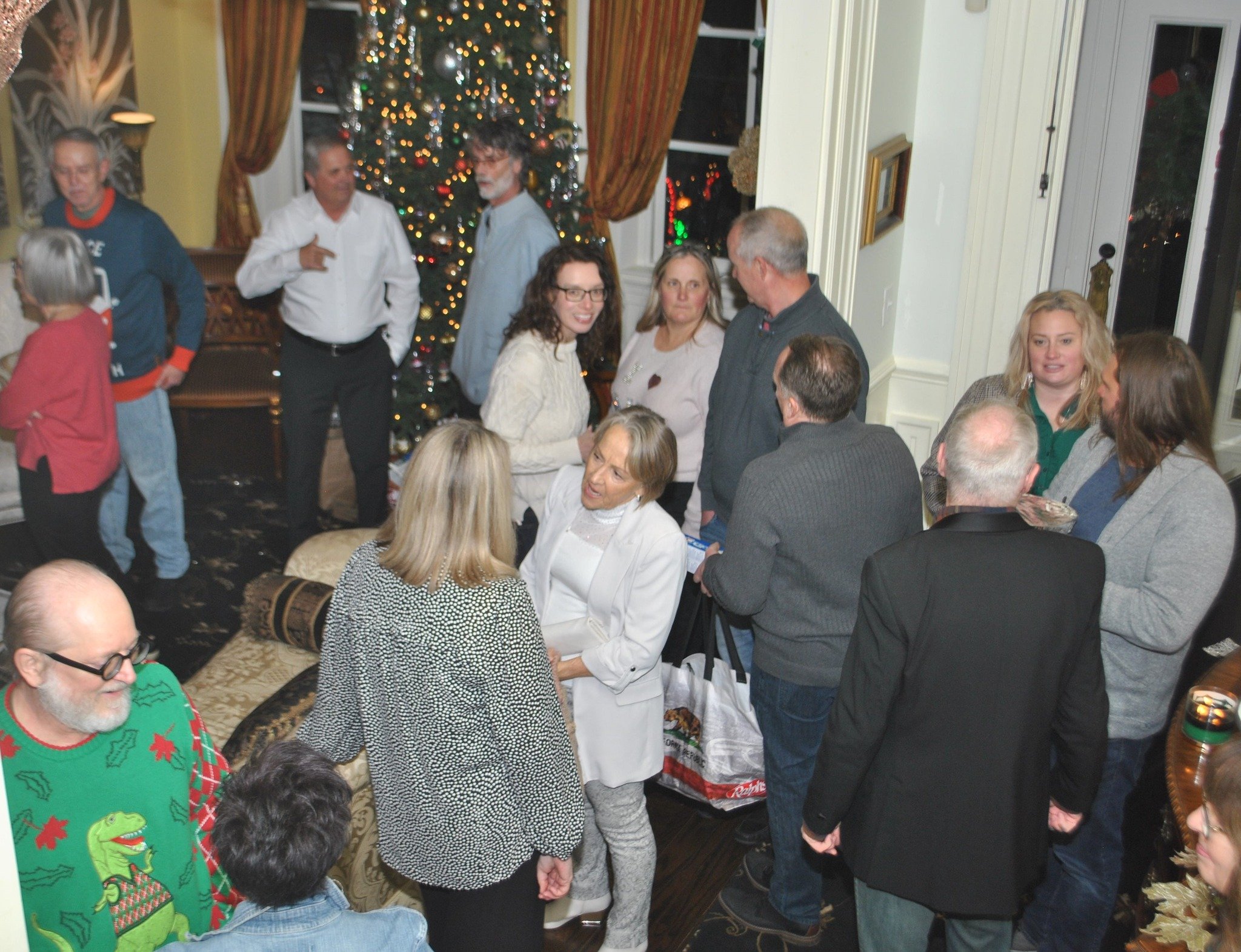 4th General Membership Meeting of 2024 & Traditional Holiday Potluck Party/Holiday Decorating Contest!