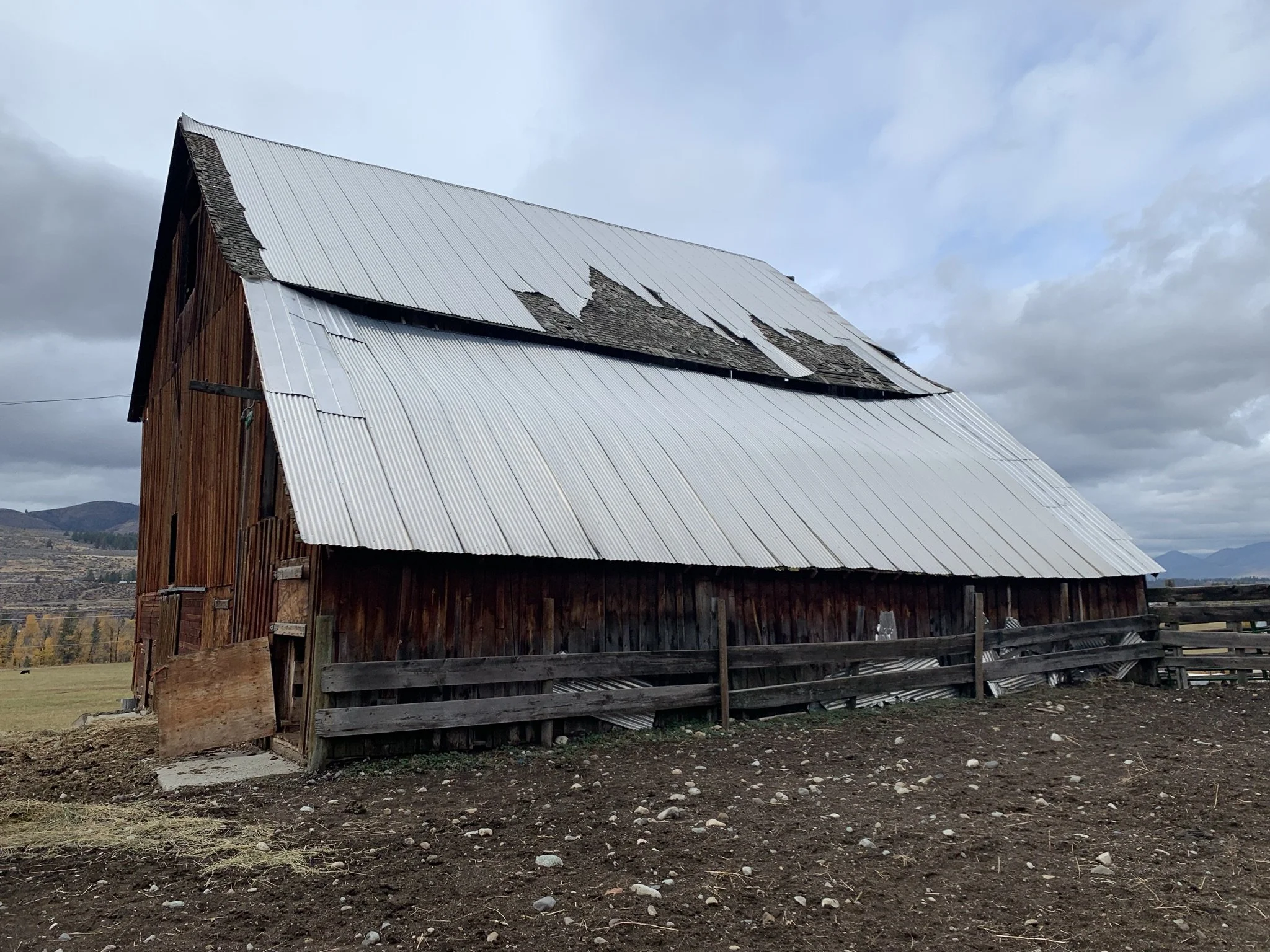 01 Davis Creek Ranch Barn_East 3.jpeg