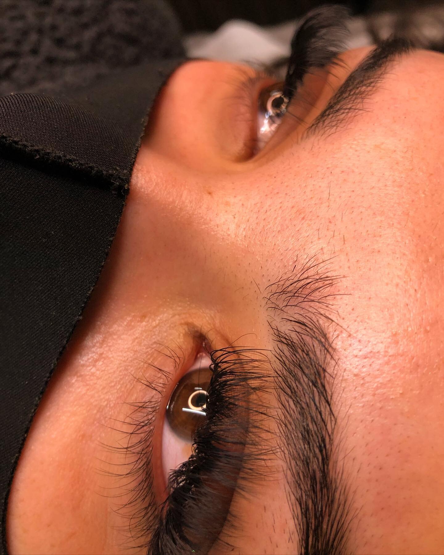 Natural looking lash extensions