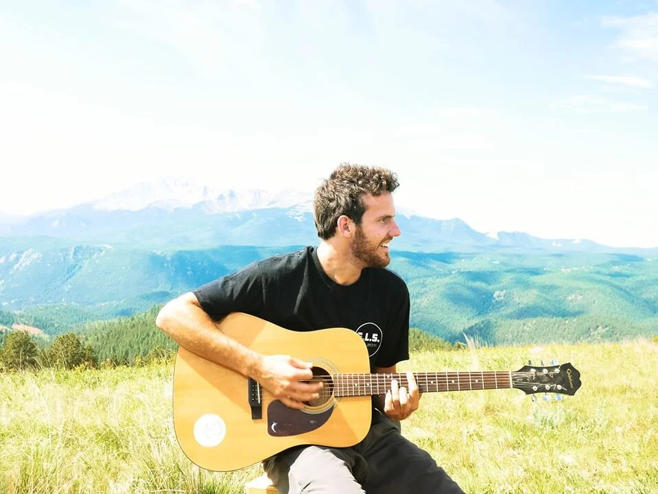 Sunday Brunch Live Music with Joey Gutos!