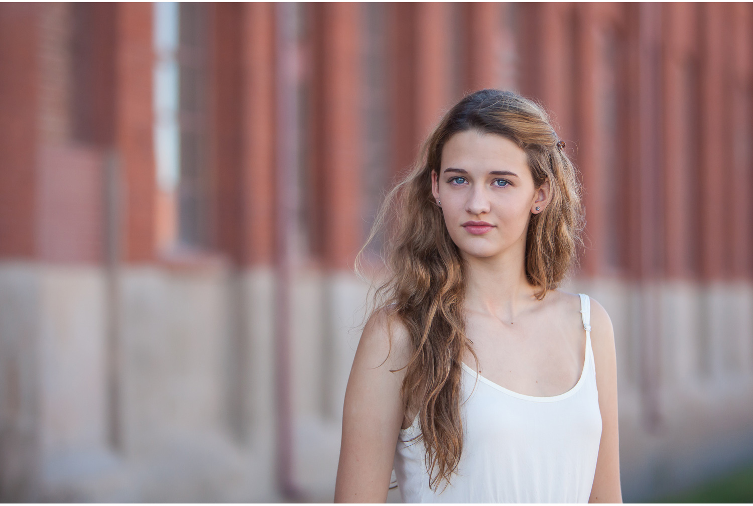 high school senior photo session at historic cotton mill studio in denver | photographer jennifer koskinen | merritt portrait studio