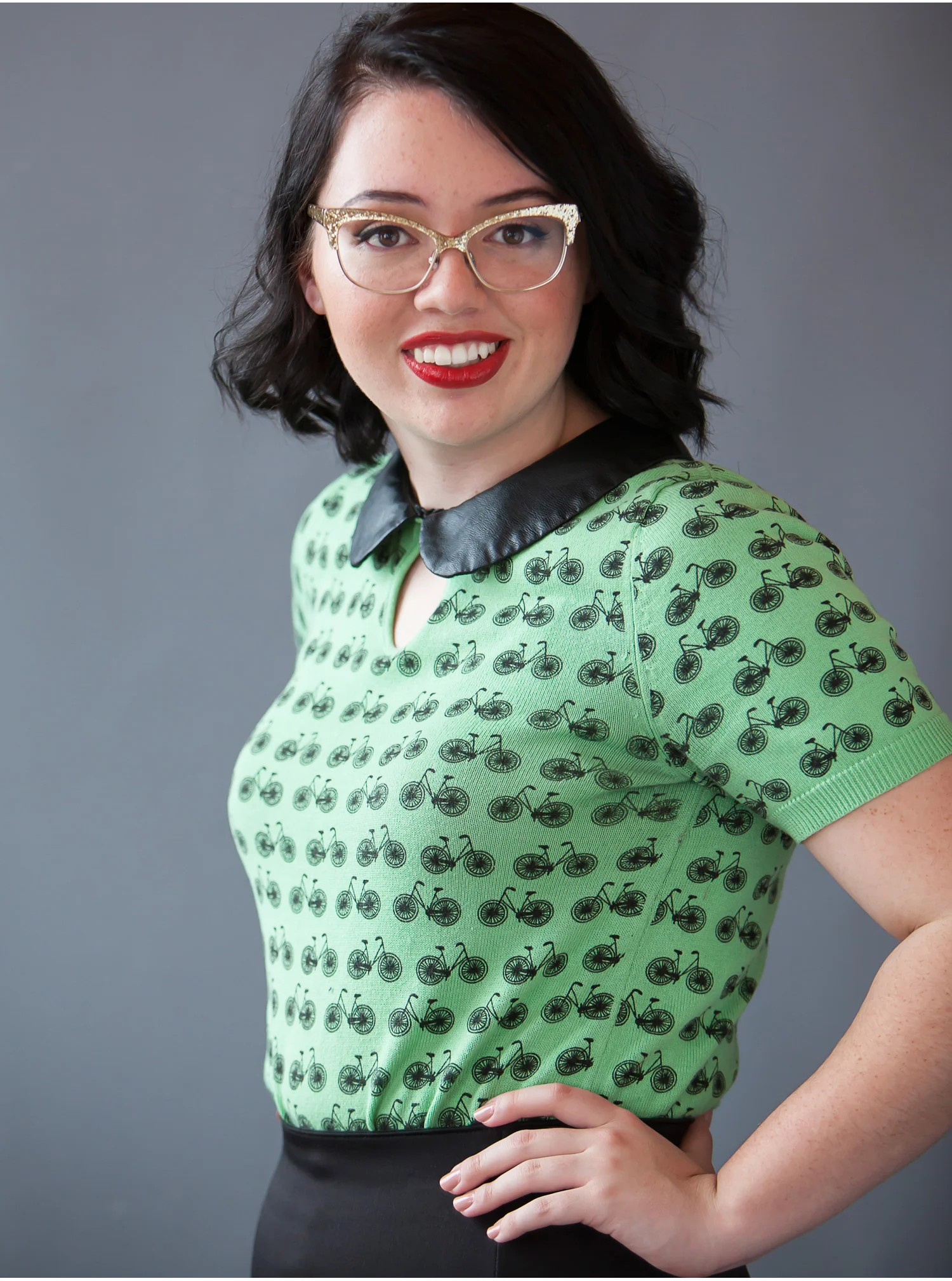 1960s Vintage Style Senior Pictures with Denver Photographer Jennifer Koskinen | Merritt Design Photo