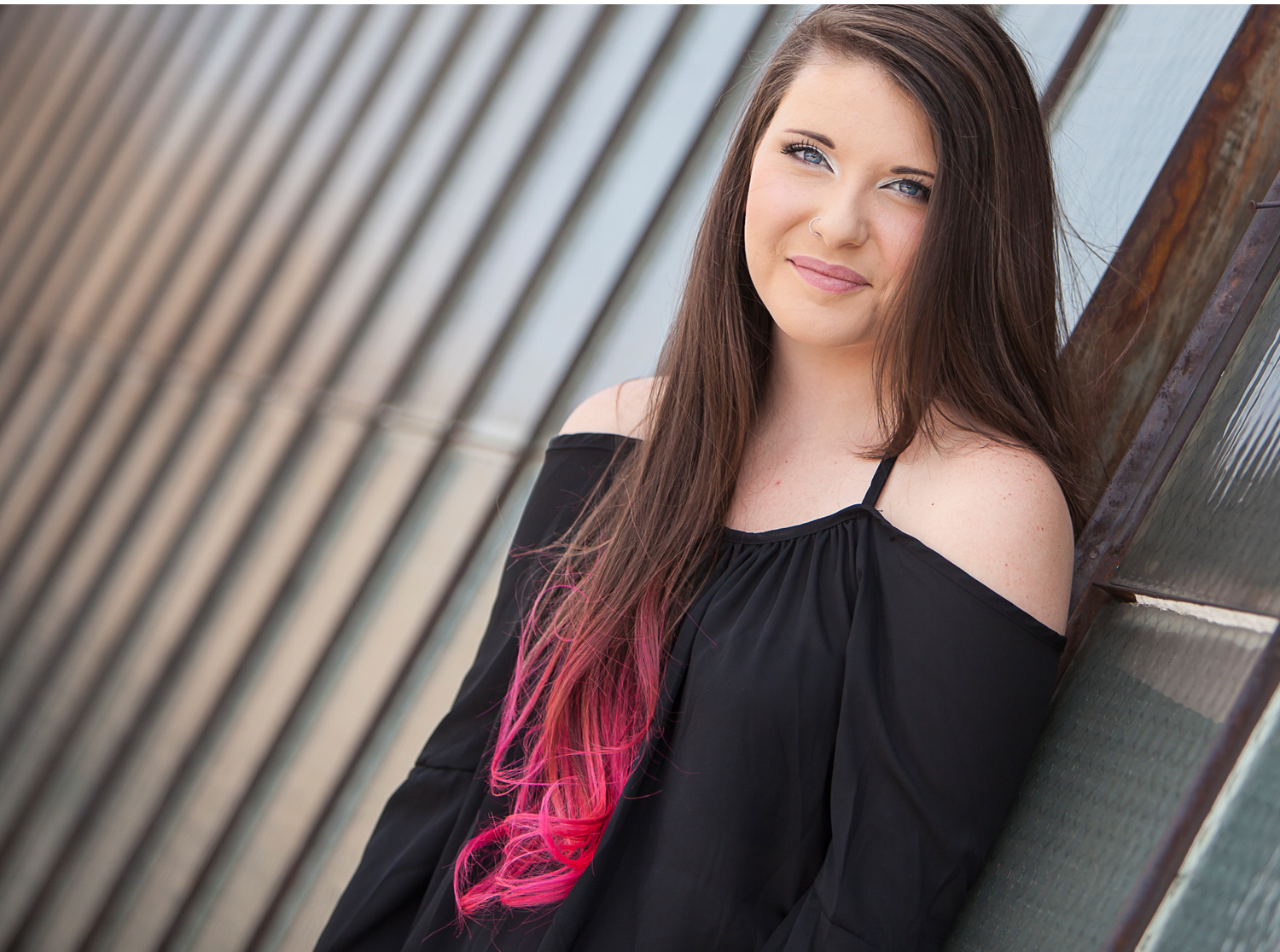 Urban Rooftop Senior Pictures in Denver with Portrait Photographer Jennifer Koskinen | Merritt Design Photo