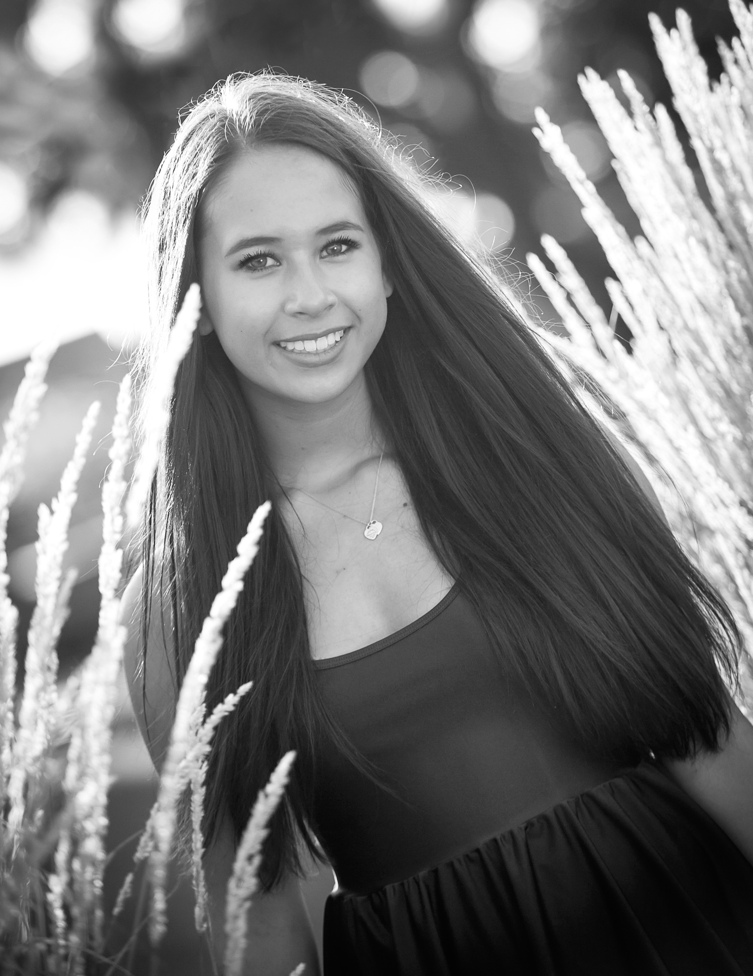 Black and white artful high school senior portrait in Denver with photographer Jennifer Koskinen | Merritt Portrait Studio