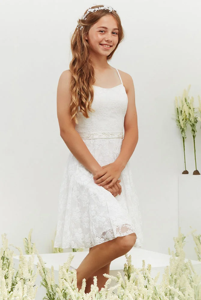 Konfirmationskjole model Laura - 1.800 kr