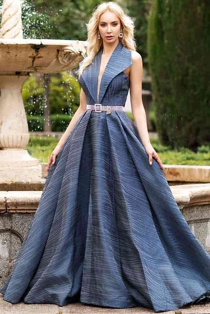  Lang kjole model 4935 - 5.500 kr 