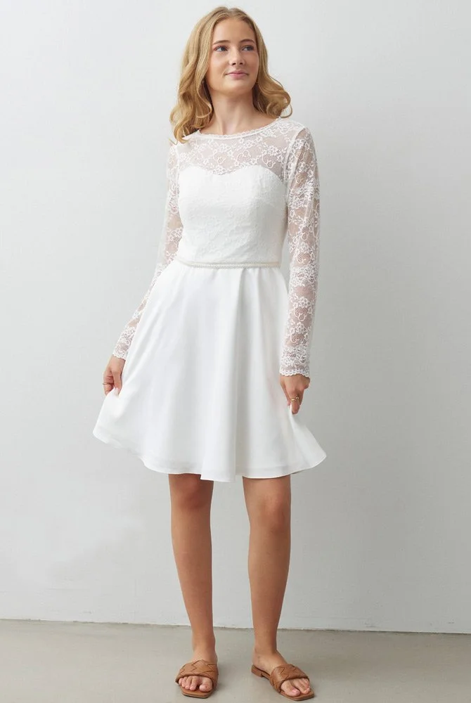  Konfirmationskjole model Heidi - 2.200 kr 