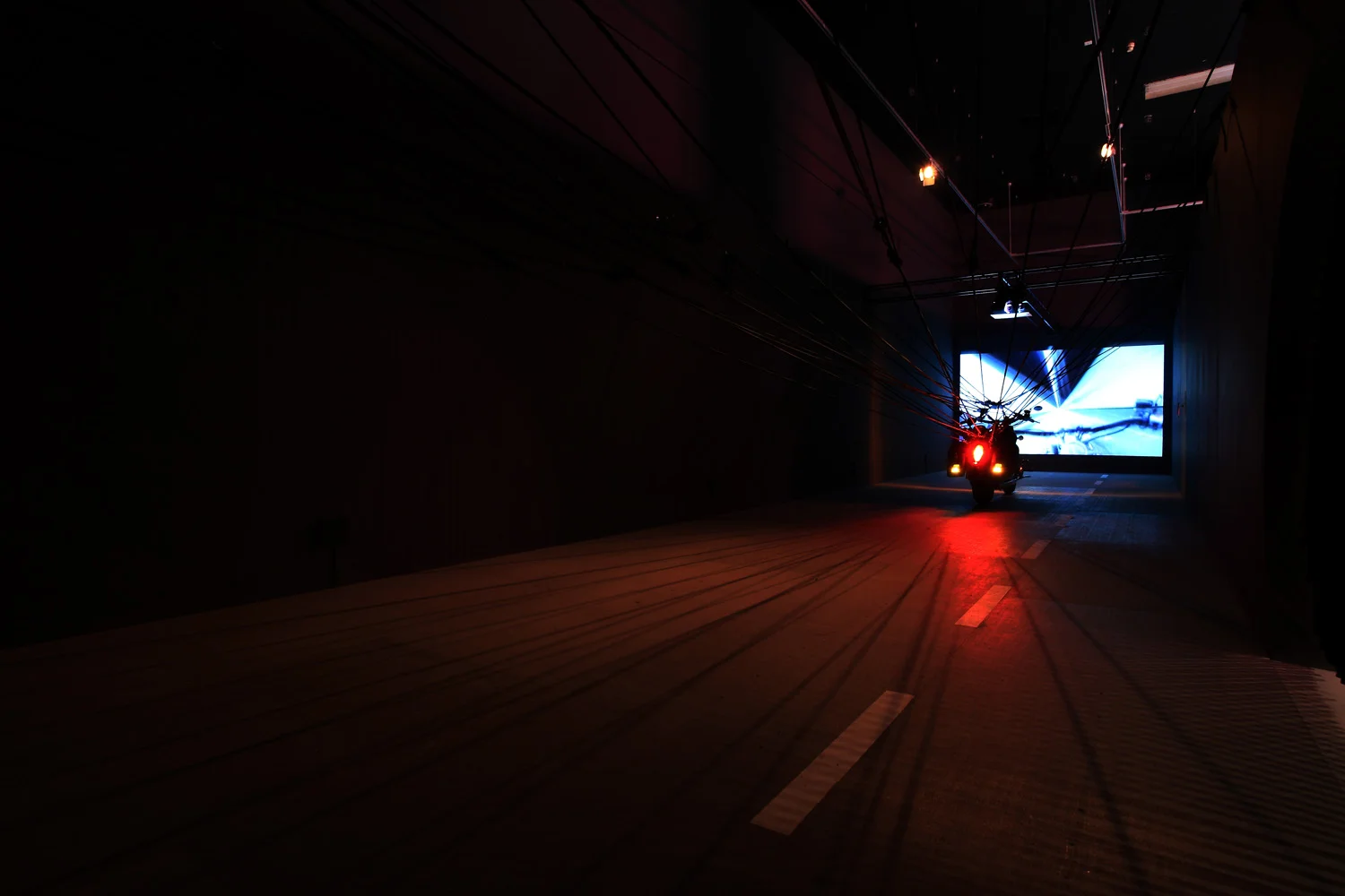 unbroken-Corridor-by-Kacey Wong-6.JPG