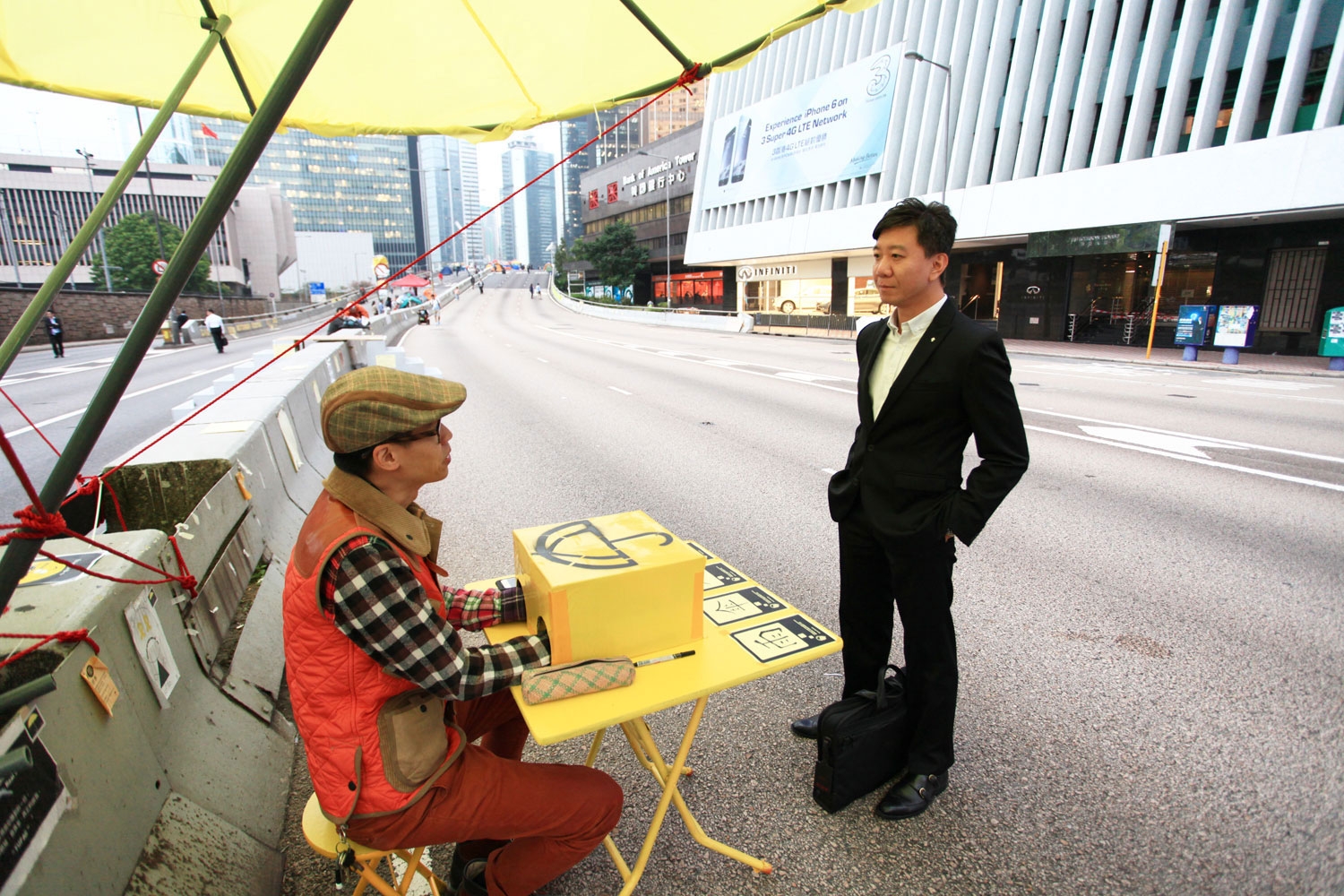 umbrella-movement-human-portrait-by-kacey-wong-33.jpg