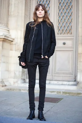 normcore-vogue-4-20mar14-jason-lloyd-evans_b_320x480.jpg