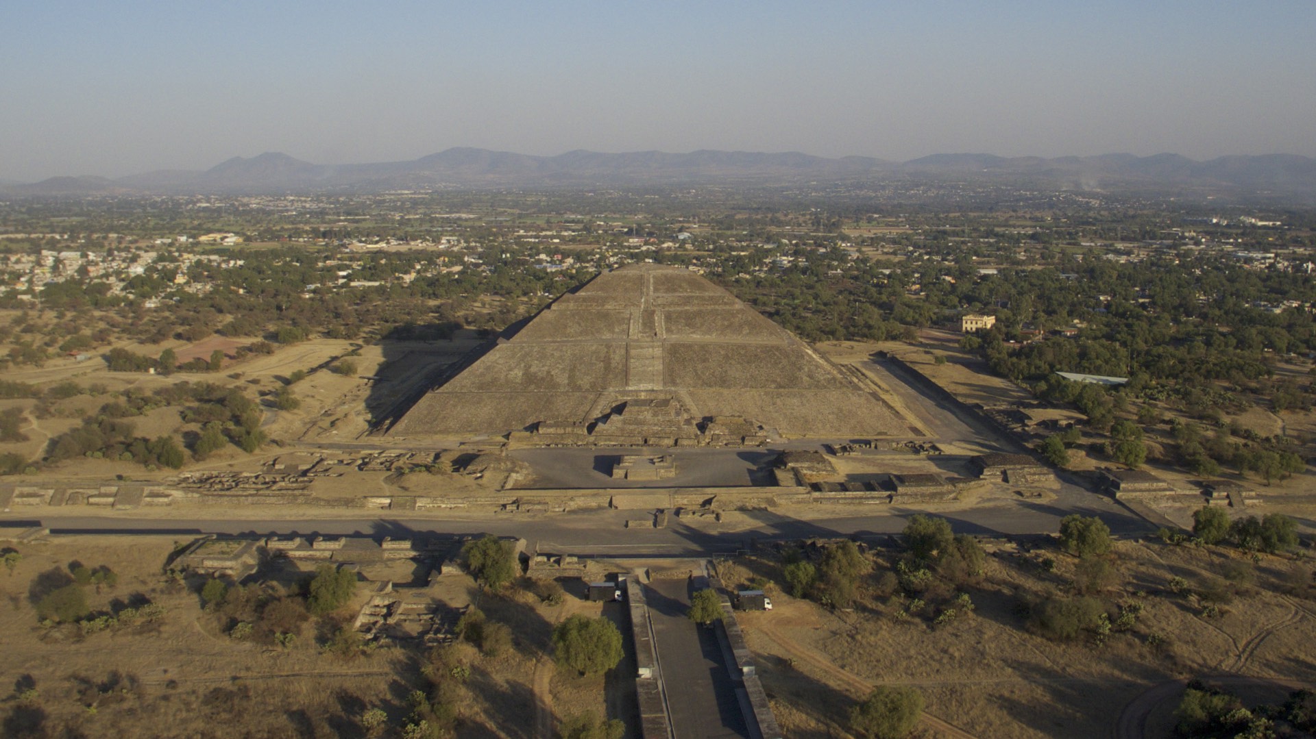 Teotihuacan ! Where the gods were born, apparently. So much mystery there.