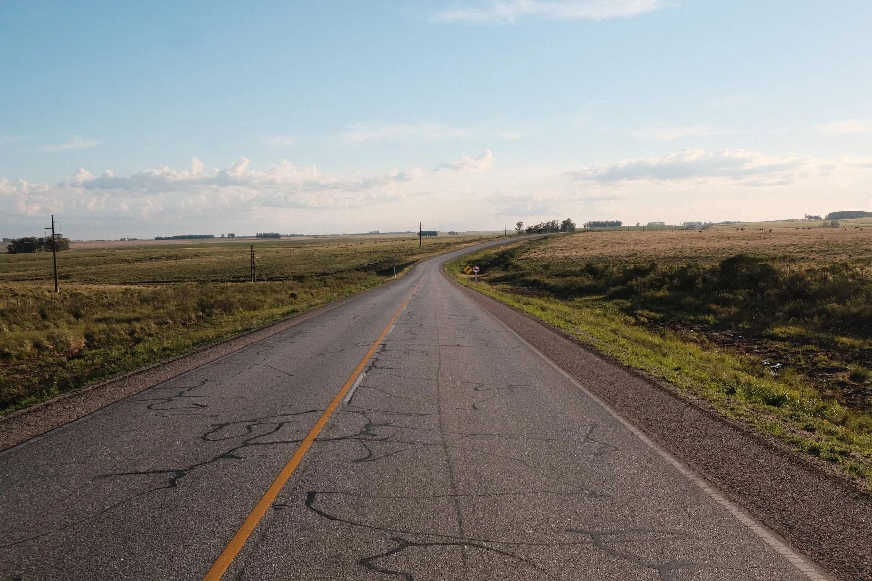 Driving in Uruguay. 23mm f/2.0 at f/2.8.