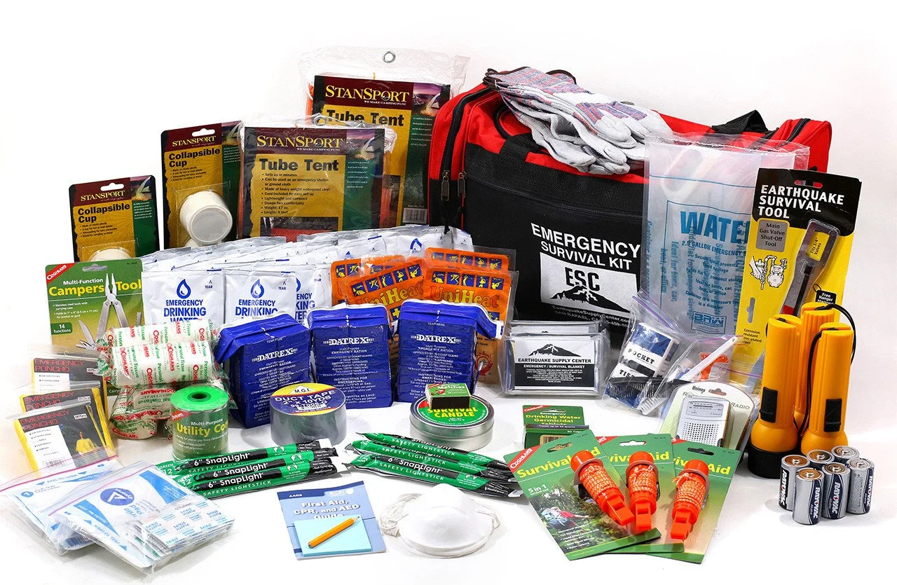 three-person-standard-disaster-kit-earthquake-supply-center-104-3_2000x.jpg