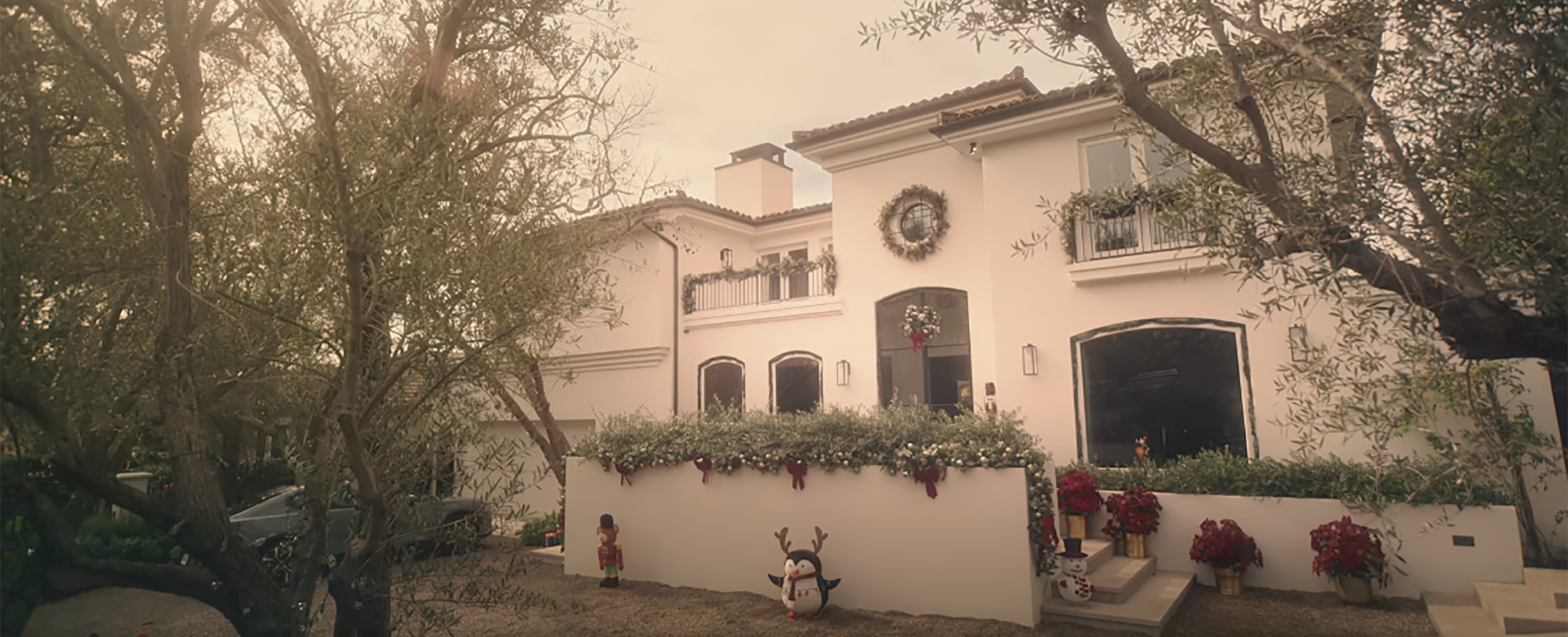 JMD-FAMILY SWITCH STILLS-11.png