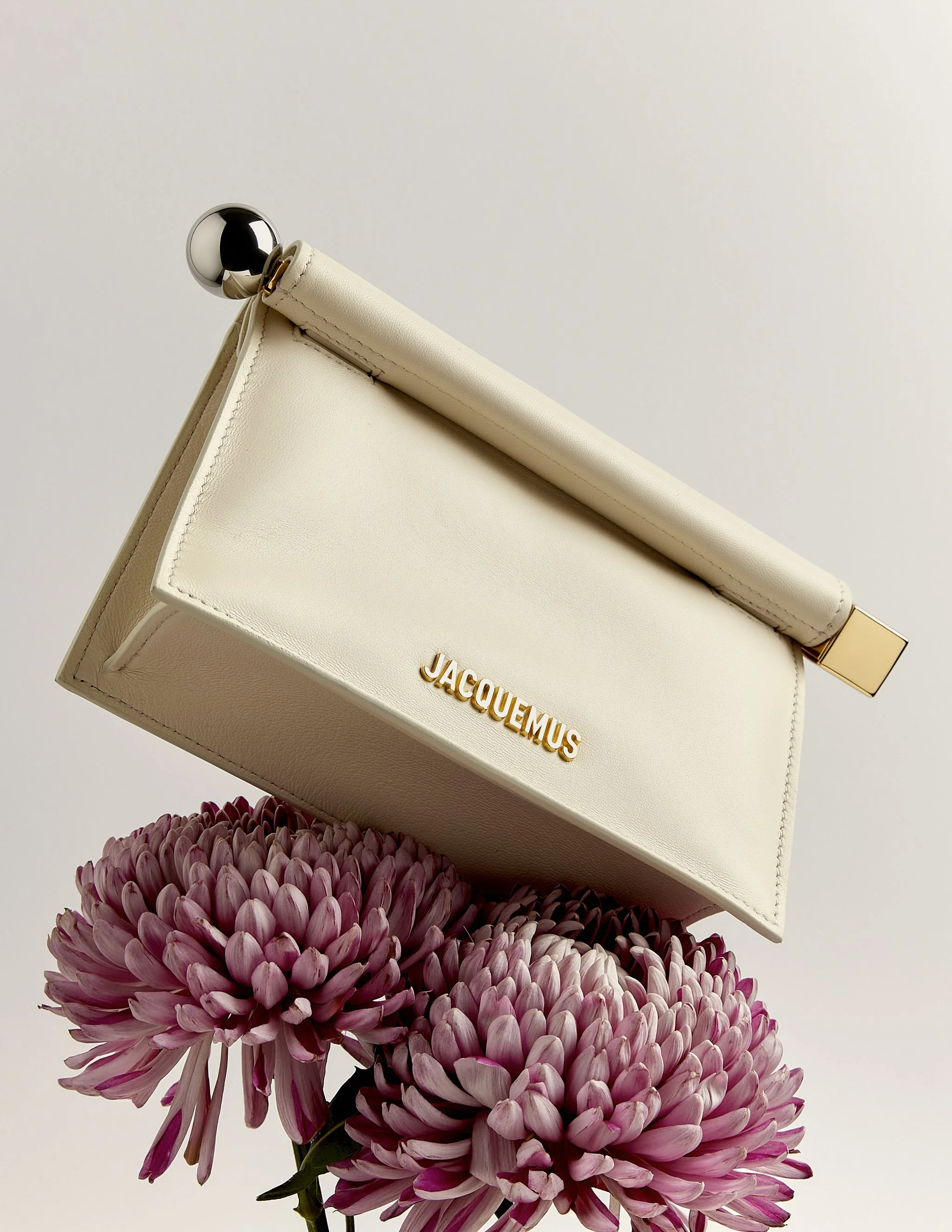 LEVEL SHOES MOTHER'S DAY CAMPAIGN