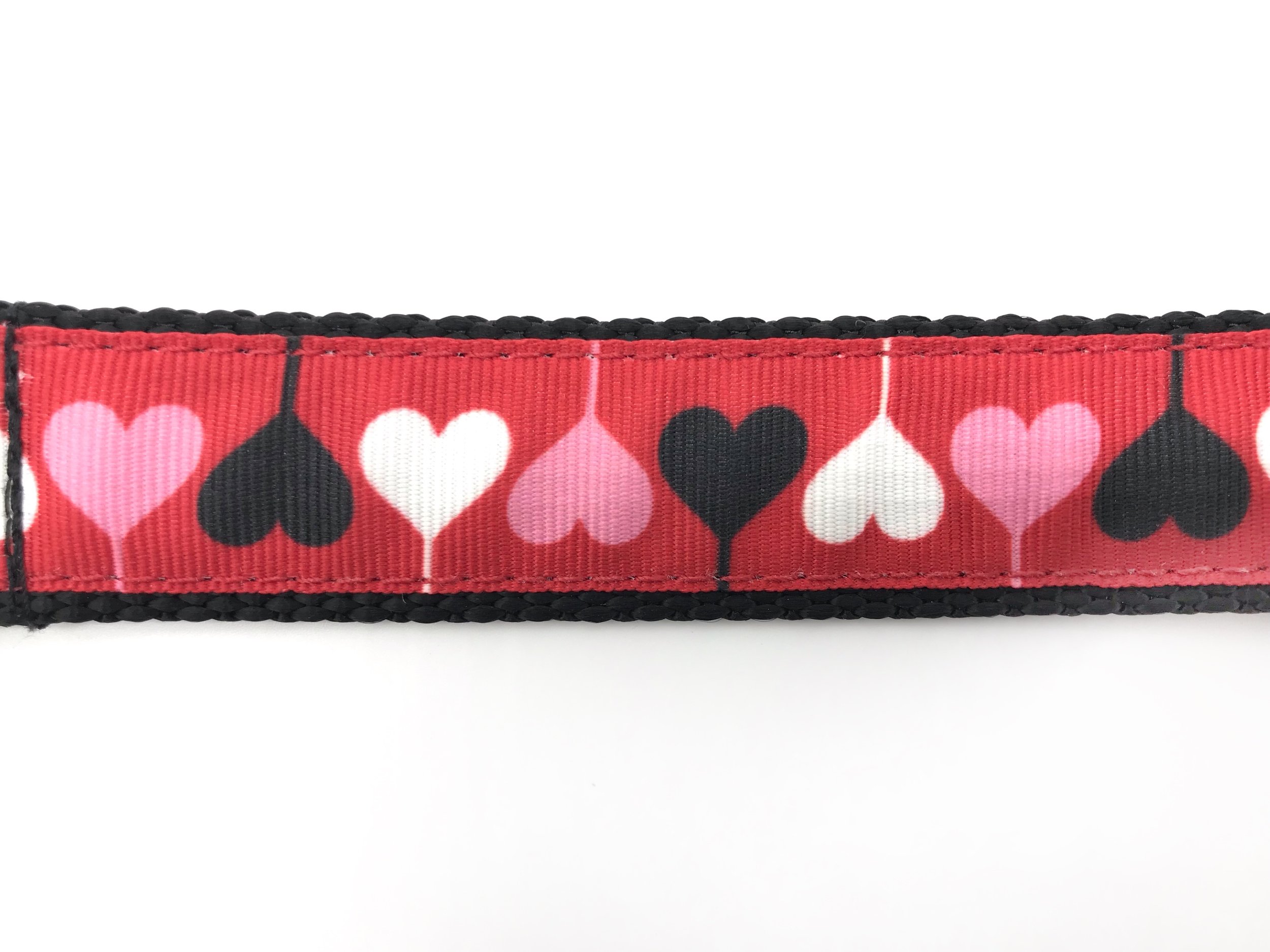 Dark Hearts Collar Pattern.JPG