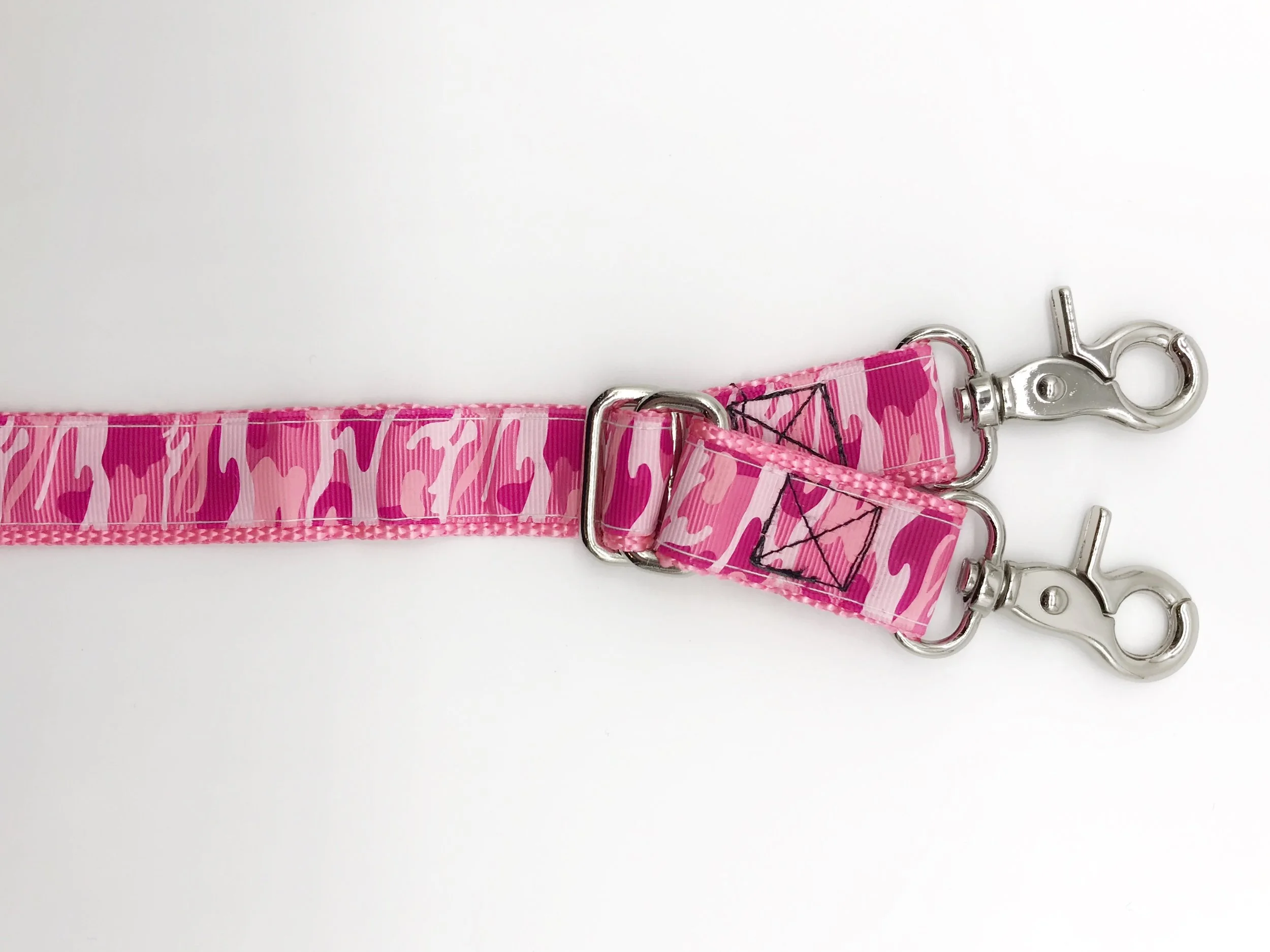 Pink Camo Leash Split .JPG