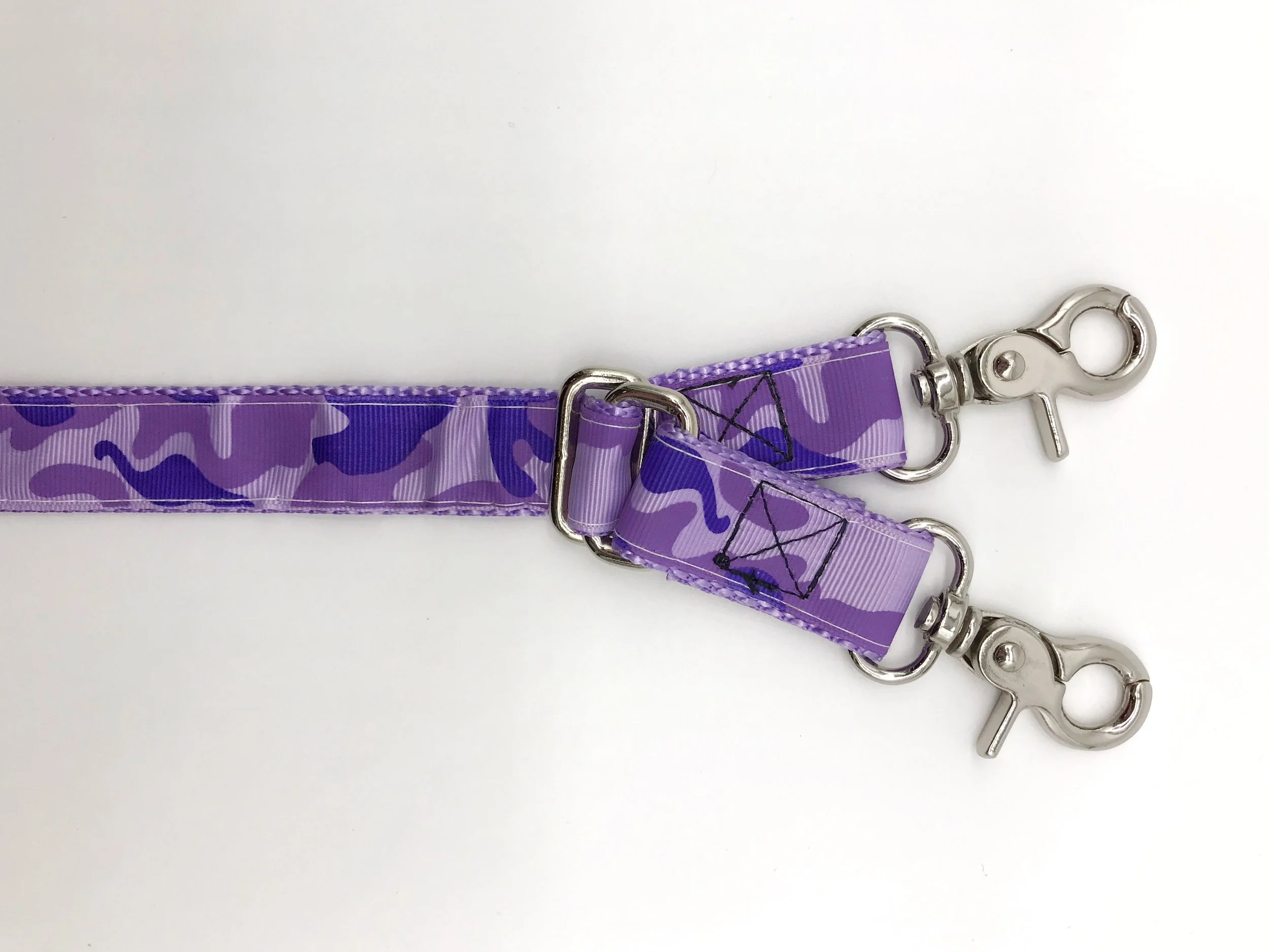 Purple Camo Leash Split .JPG