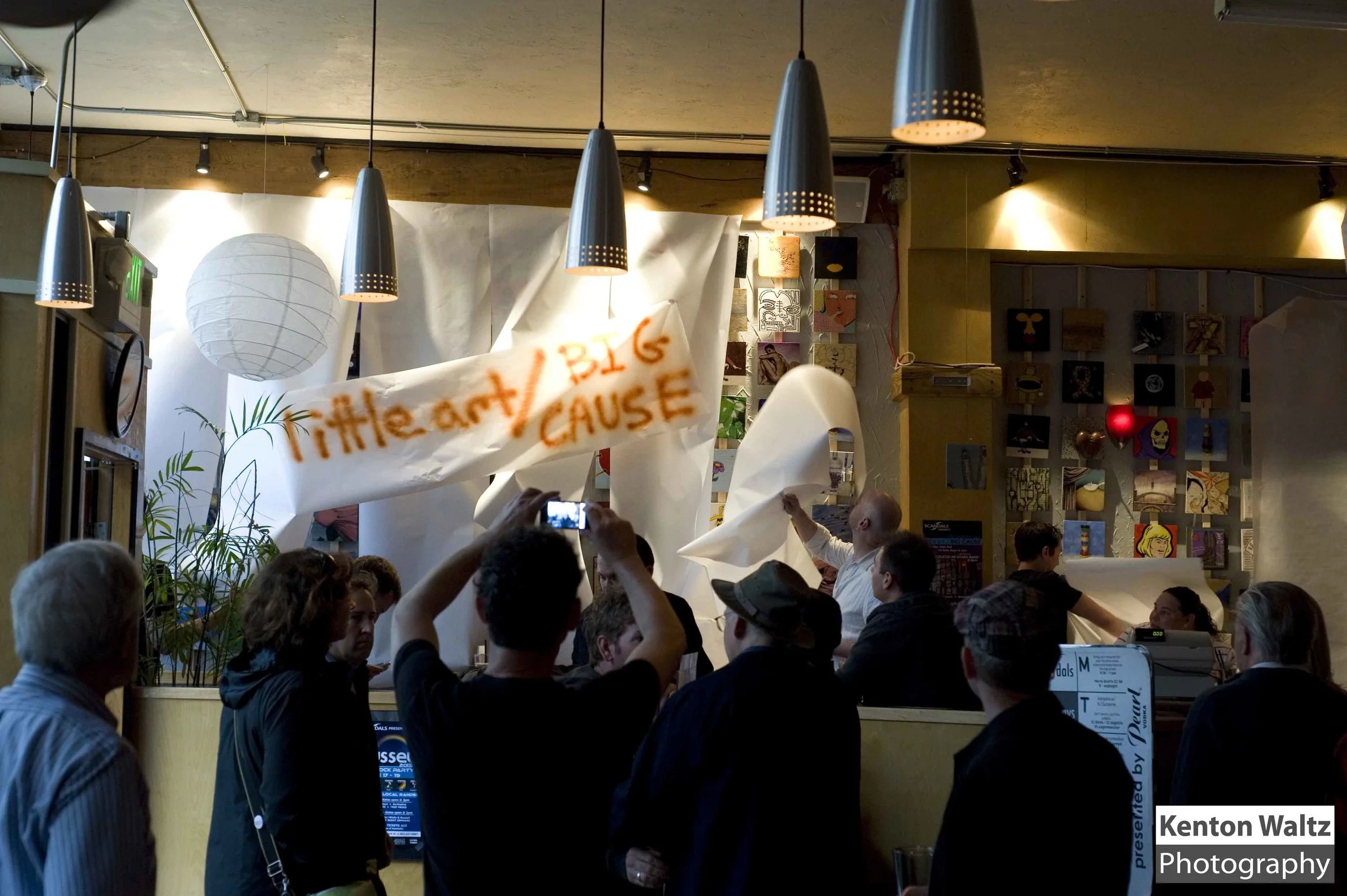 20110602-Little Art_Big Cause_29.jpg