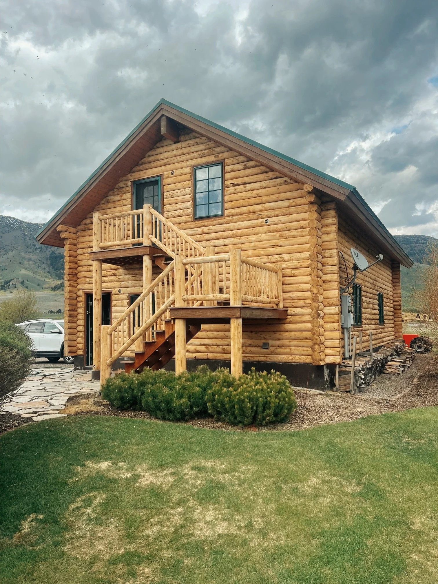 Log Home ✪ Henry's Lake, Idaho