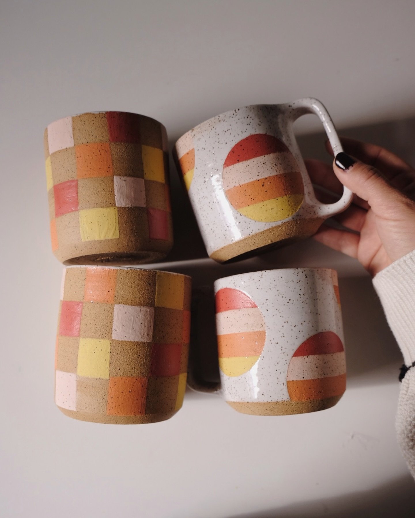 These circle and checkered mugs in sunrise are still available! Thank you all for showing up to yesterday&rsquo;s restock. I know how difficult it is these days so I am incredibly grateful for the support. 🧡